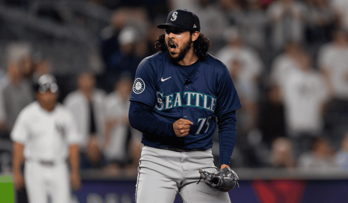 Andrés Muñoz sigue tirando lumbre con los Marineros de Seattle