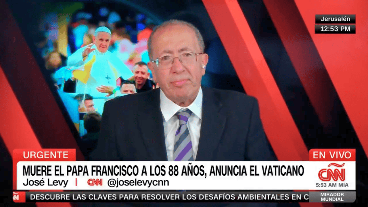 Reacción del periodista José Levy se viraliza al informar muerte del papa
