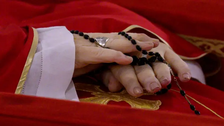 El Papa Francisco falleció el lunes en la madrugada, y el entierro ocurrirá hasta el sábado.