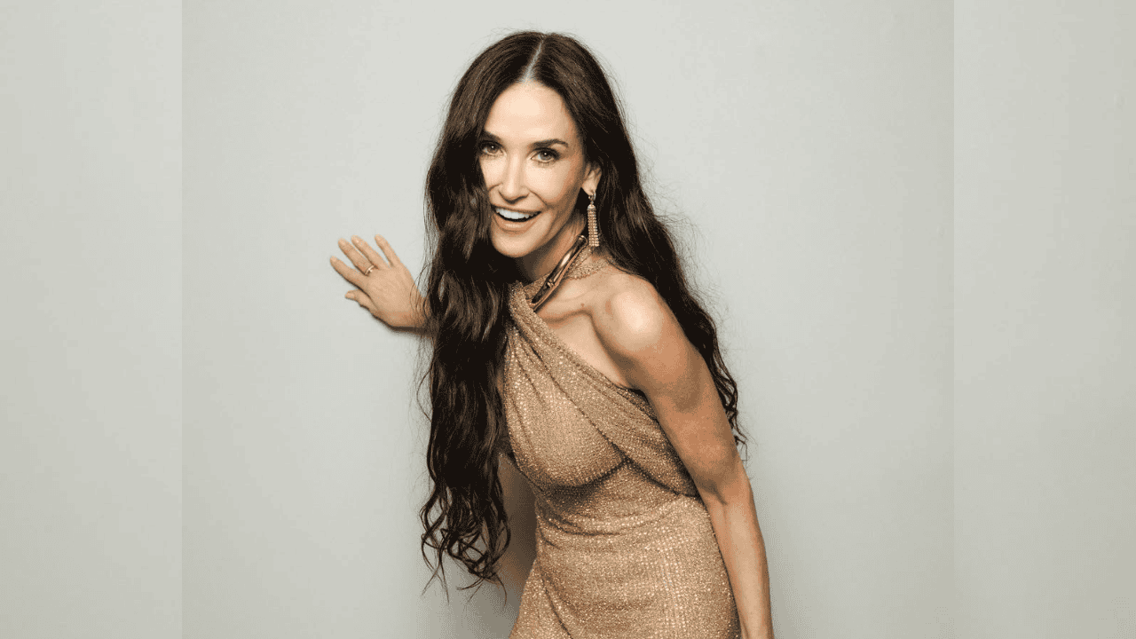 Nombran a Demi Moore como la Mujer más bella del mundo de 2025
