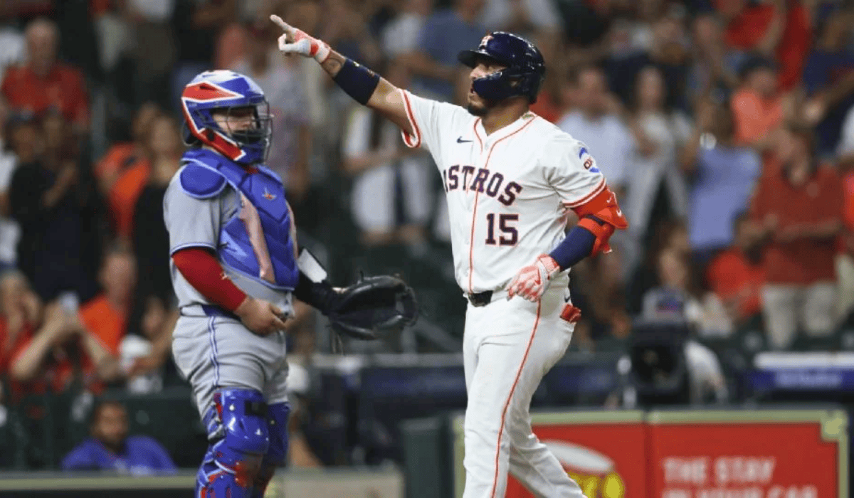 Isaac Paredes conecta su cuarto jonrón de la temporada con los Astros