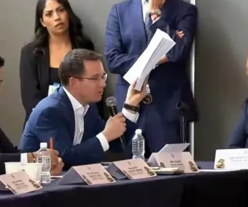 Oposición acusa censura y autoritarismo en debate por nueva ley telecom