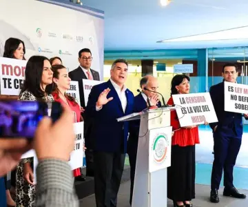 PAN y PRI acusan censura por Nueva Ley de Telecomunicaciones