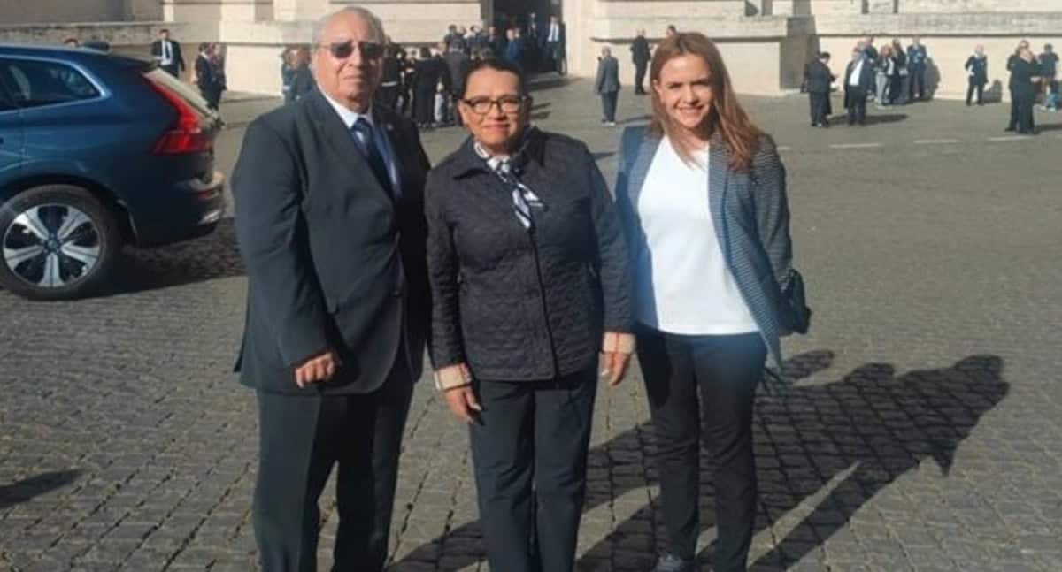 Rosa Icela Rodríguez asiste al funeral del Papa Francisco en el Vaticano