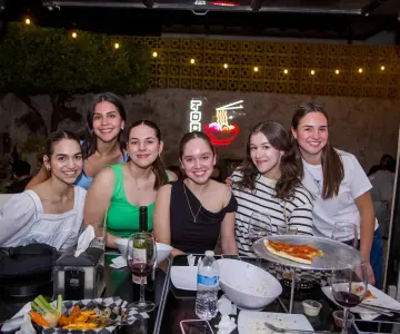Viven una noche de encuentros en Mercado H