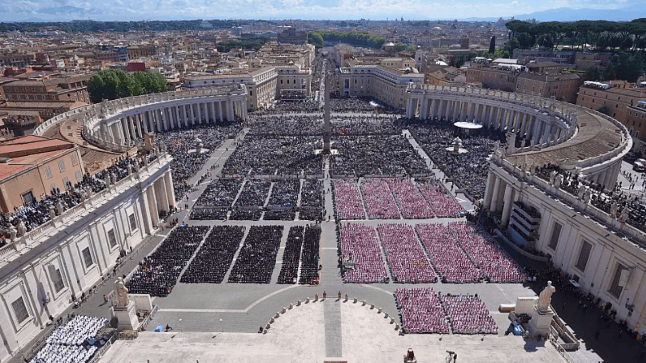 Despiden al papa Francisco recordando su defensa de migrantes