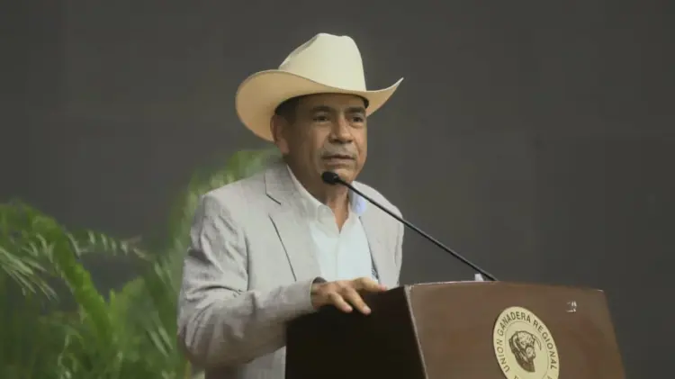 Tomó protesta Juan Ochoa como presidente de UGRS. (Foto: Jorge Flores/EXPRESO)