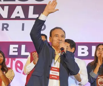 Durazo se reúne con Presidenta previo a Consejo Nacional de Morena