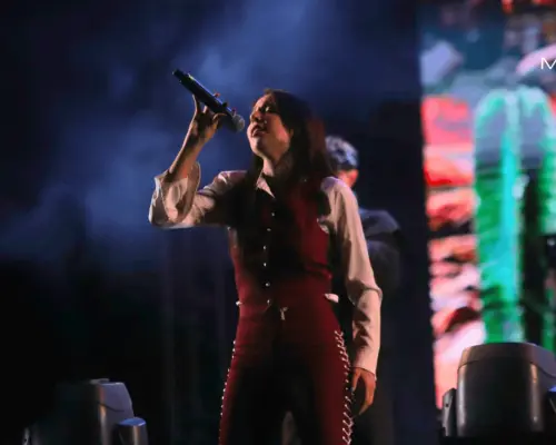 Majo Aguilar revive el alma ranchera en la Explanada de las Estrellas
