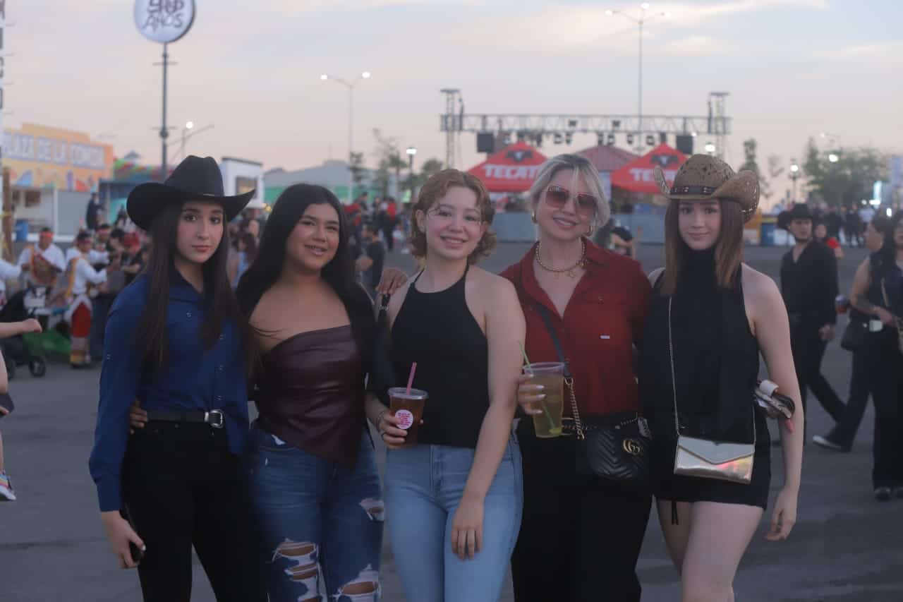 Disfrutan del segundo día de la ExpoGan Sonora 2025