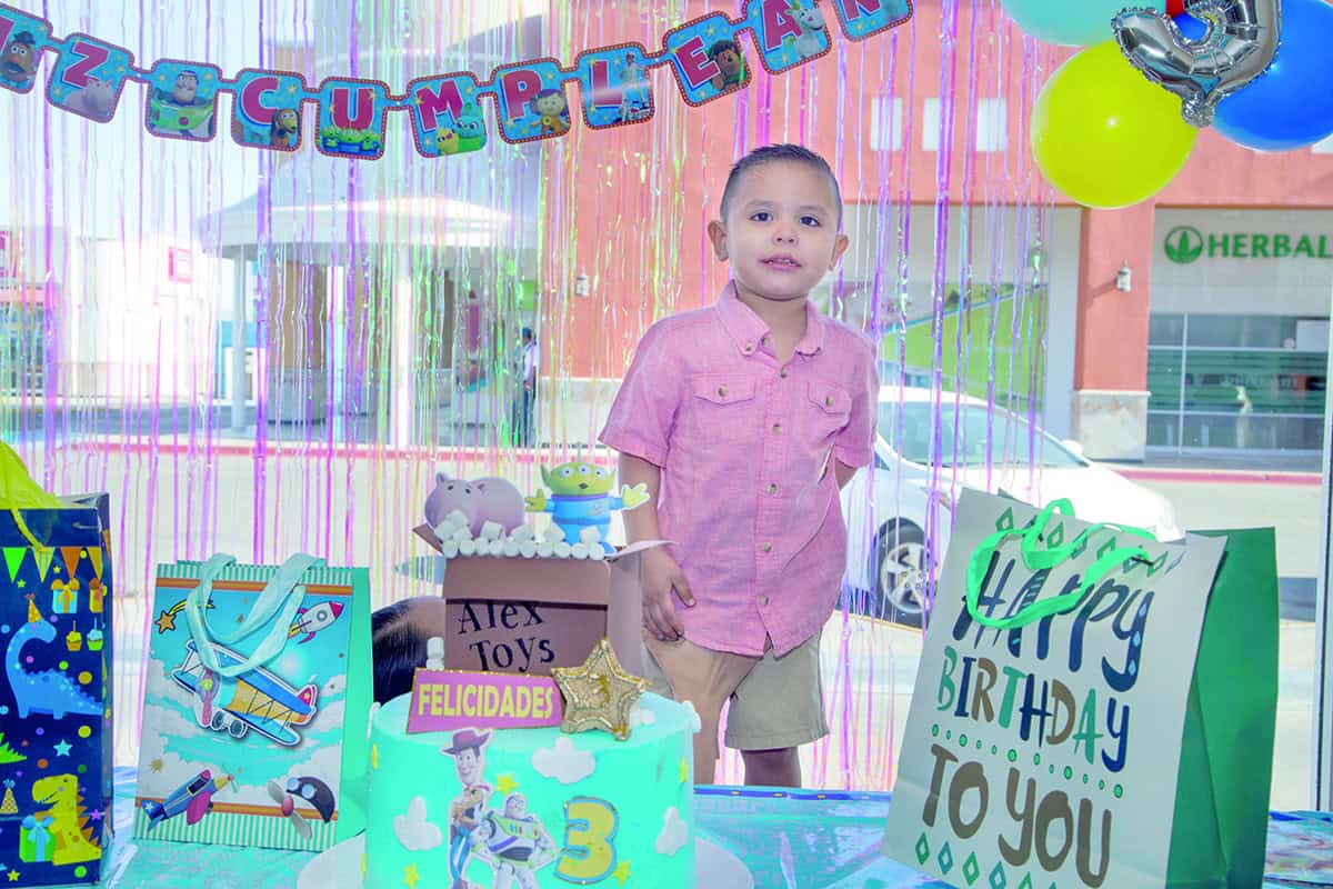 ¡Feliz cumpleaños Liam Alexander!