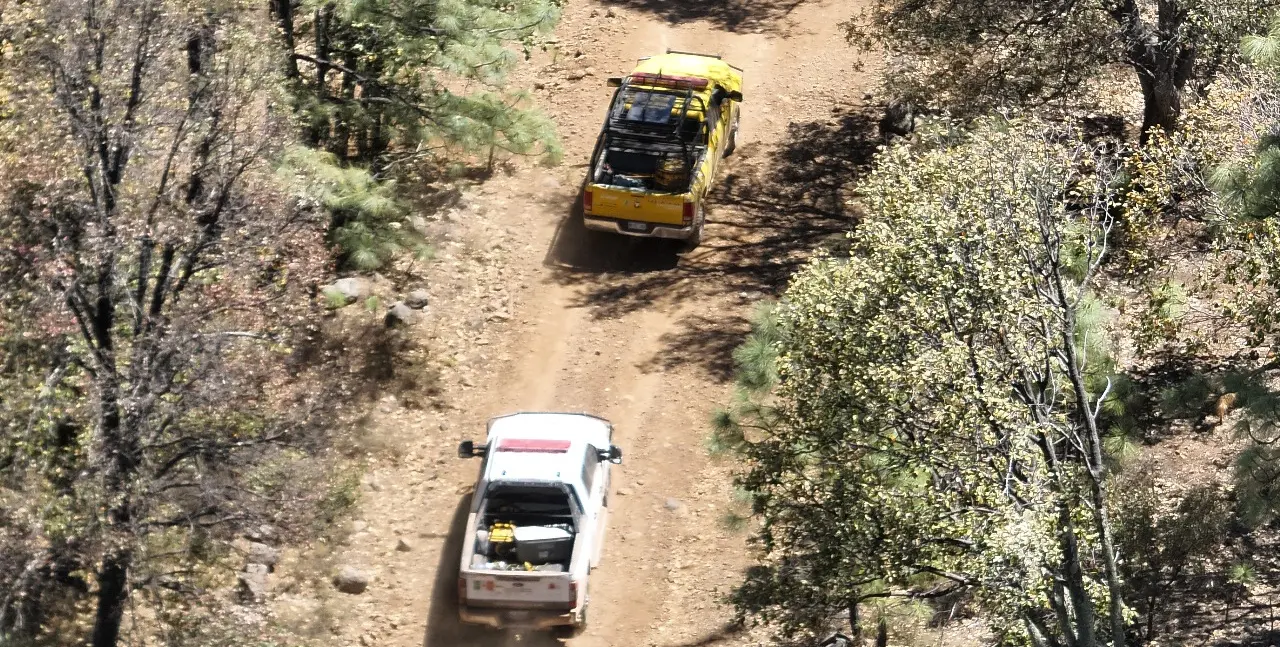 Sube a 52 el número de brigadistas en incendio forestal de Nácori Chico
