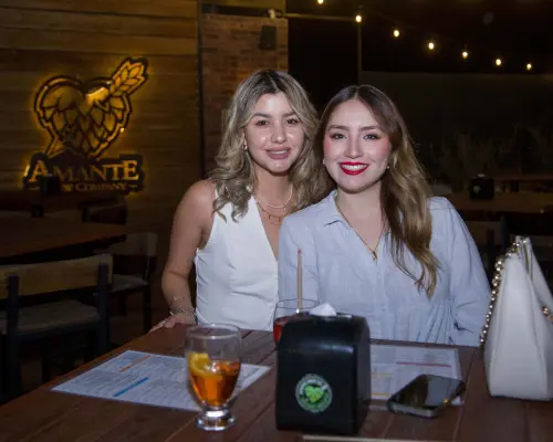 En Amante Brew Company pasan una excelente velada