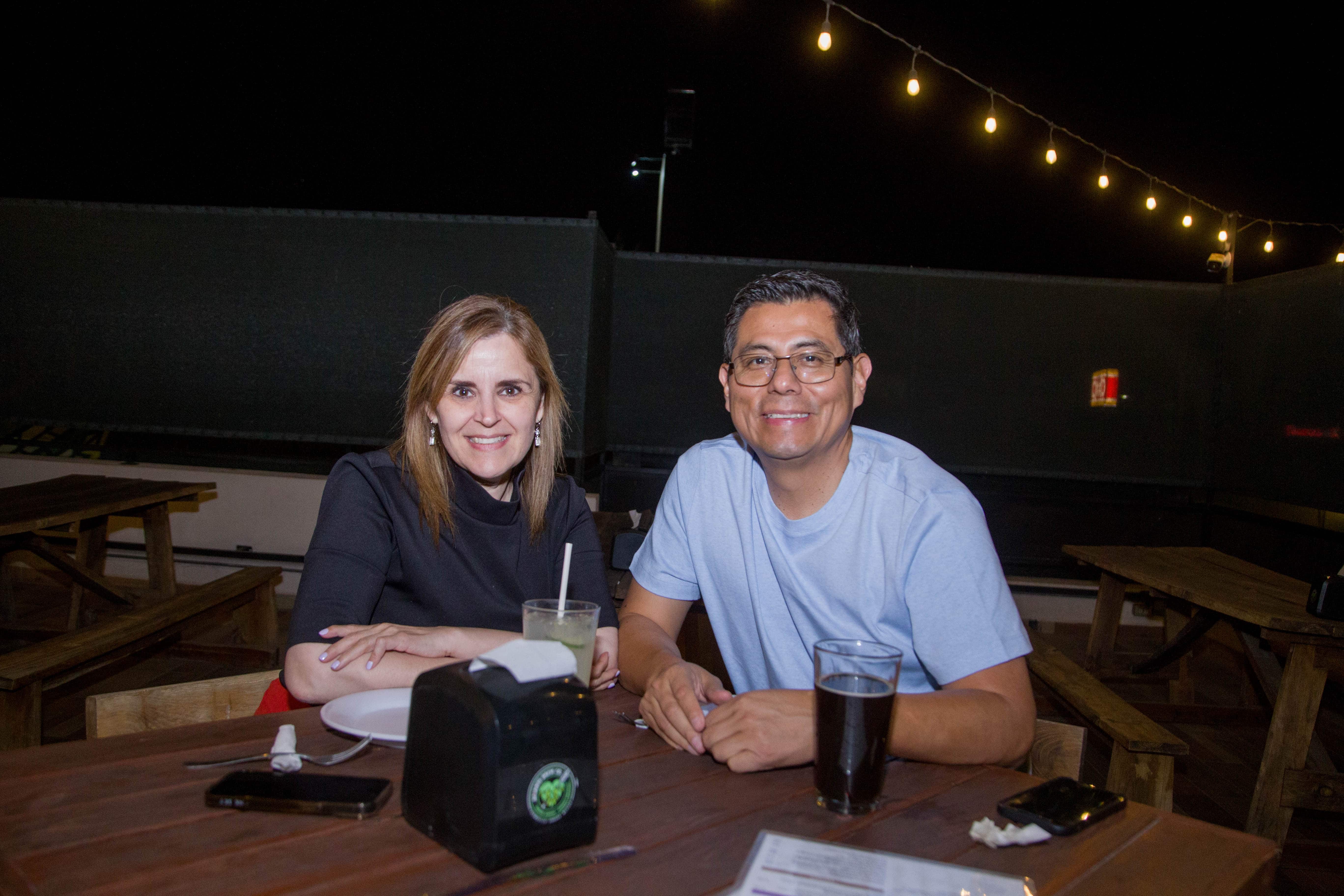 En Amante Brew Company pasan una excelente velada