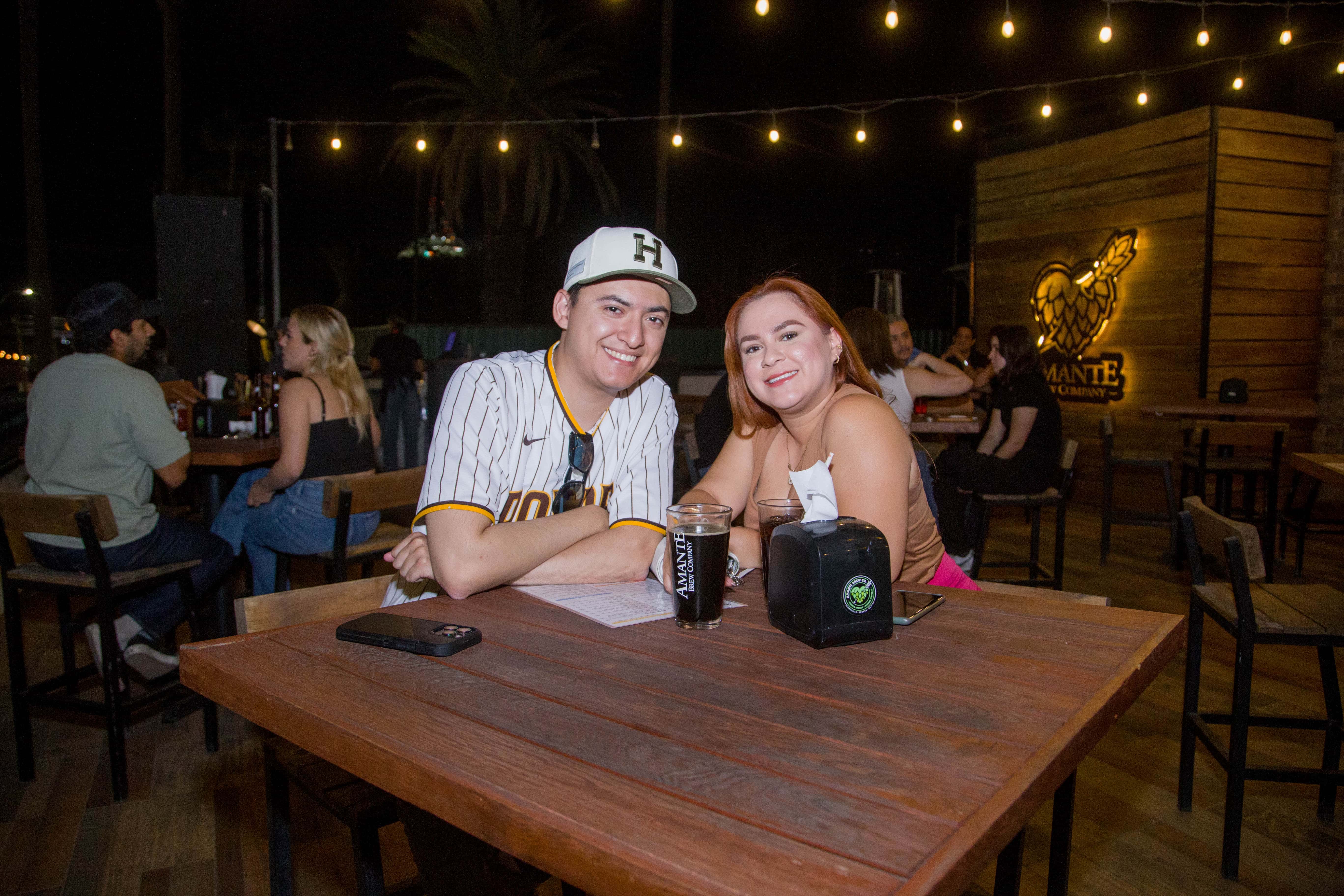 En Amante Brew Company pasan una excelente velada
