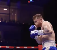Scull se disculpa con Canelo tras su pelea, revela el campeón mexicano