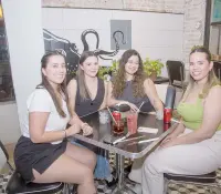 En Mercado H69 se reúnen con estilo