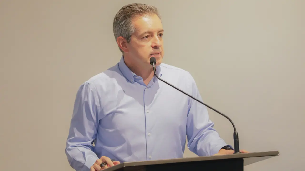 Expone Omar Del Valle Colosio balance del segundo periodo de la 64 Legislatura