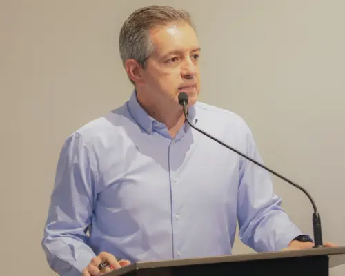 Expone Omar Del Valle Colosio balance del segundo periodo de la 64 Legislatura