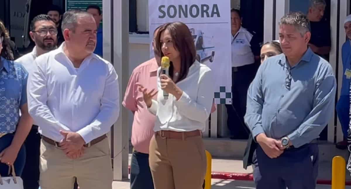 IMSS hace entrega de 20 ambulancias para el sur del estado