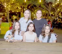 En Parque La Ruina disfrutan de una tarde alegre
