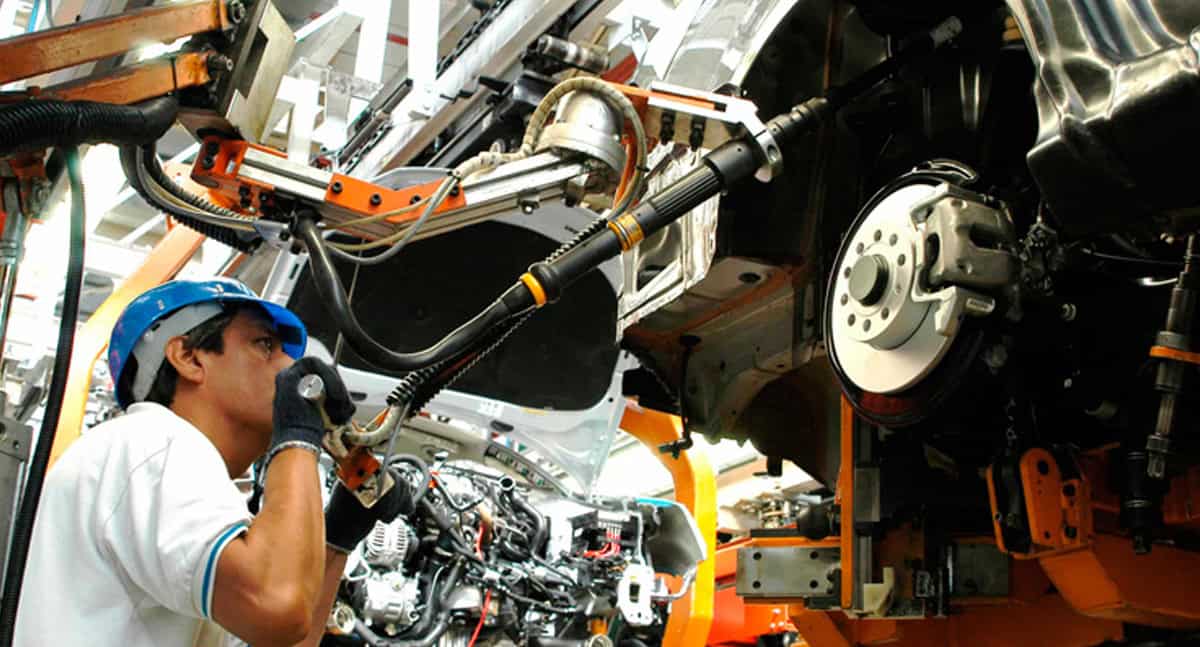 Automotrices de EU alertan que pacto Trump-Reino Unido afecta al T-MEC