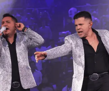 Jorge Medina y Josi Cuen hacen vibrar Juntos el Palenque