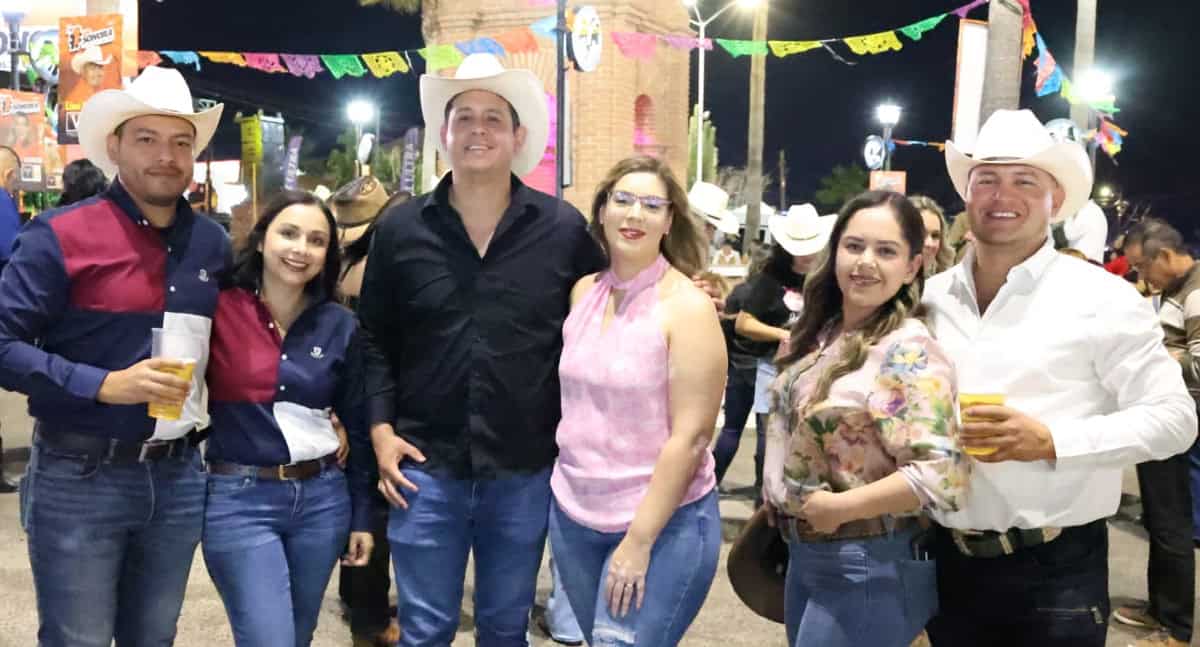 Hermosillenses pasan una noche agradable en Expogan Sonora