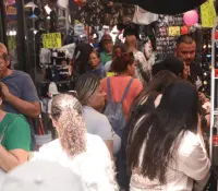 Comerciantes del centro de Hermosillo esperan ventas elevadas por 10 de mayo