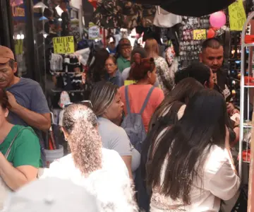 Comerciantes del centro de Hermosillo esperan ventas elevadas por 10 de mayo