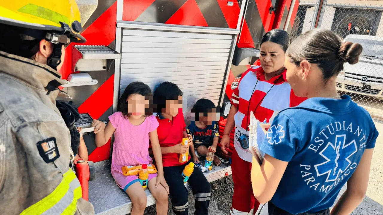 Vecinos rescatan a 5 menores de incendio en vivienda de colonia Tiro al Blanco