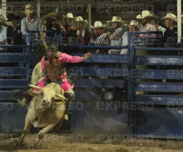 Lucio Morales, de Suaqui de la Candelaria, campeón en Jineteo de Toros