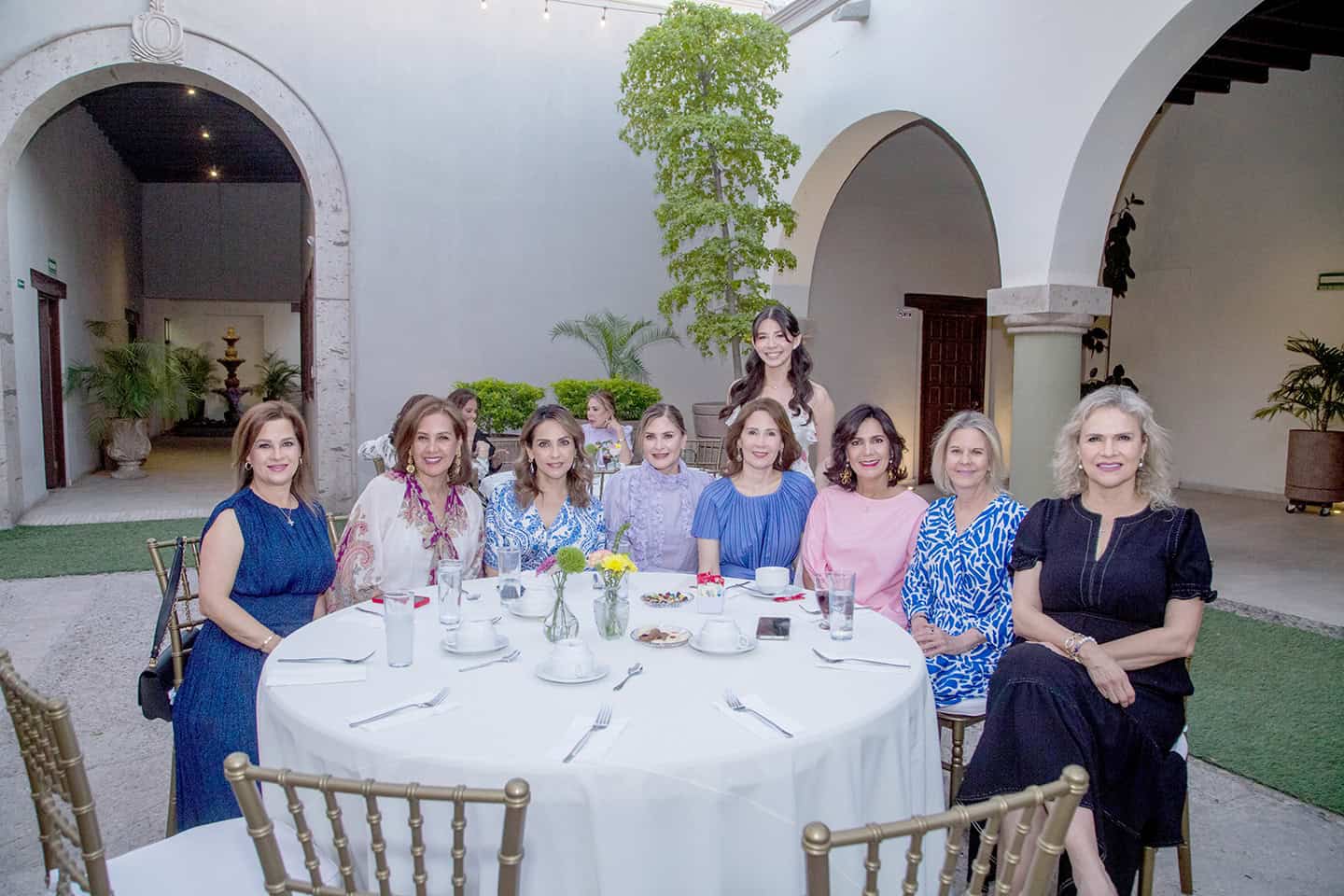 Ofrece Dalia Gómez Chávez elegante Despedida de Soltera