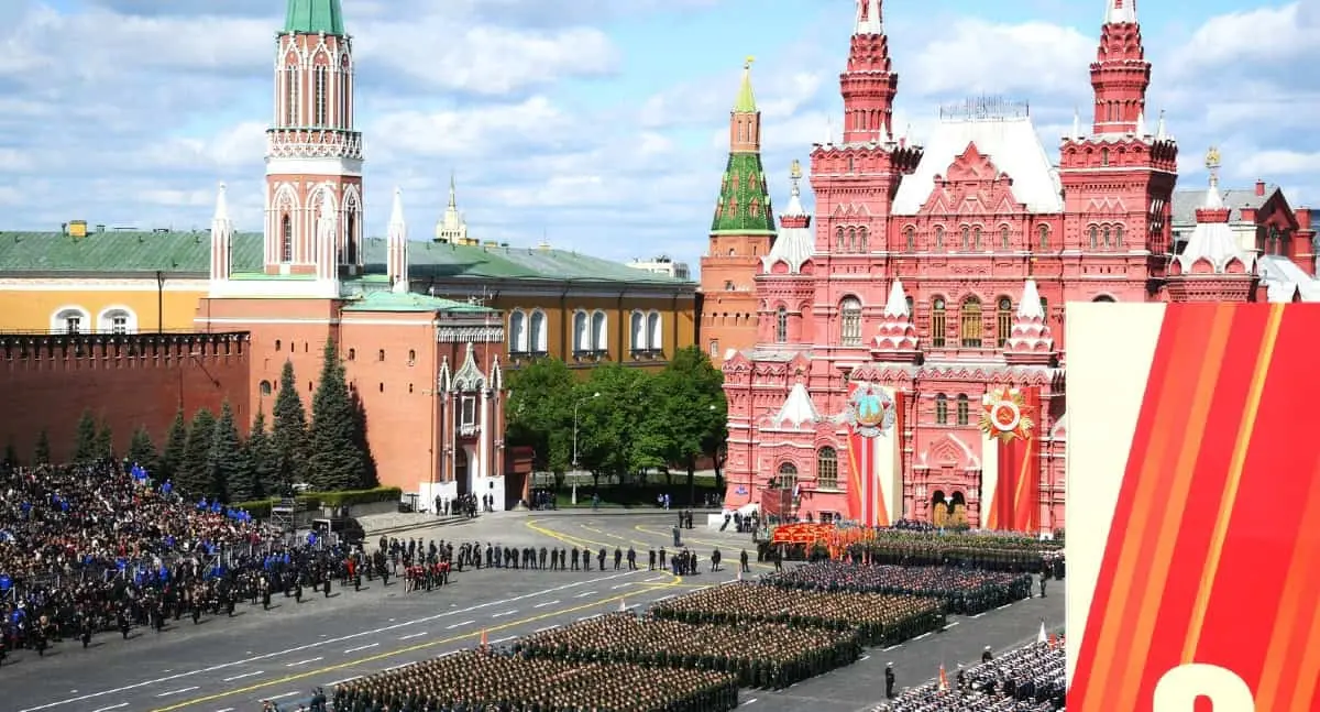 Rusia realiza desfile militar por 80 aniversario de La Gran Victoria