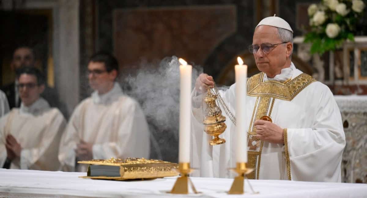 Celebra el papa León su primera misa en la Capilla Sixtina