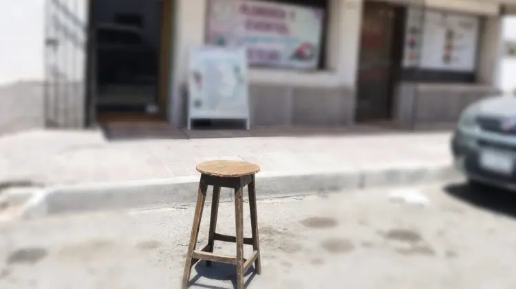 Esta práctica es común en zonas de comercios y oficinas. (Fotos: Ramón Munguía / EXPRESO)