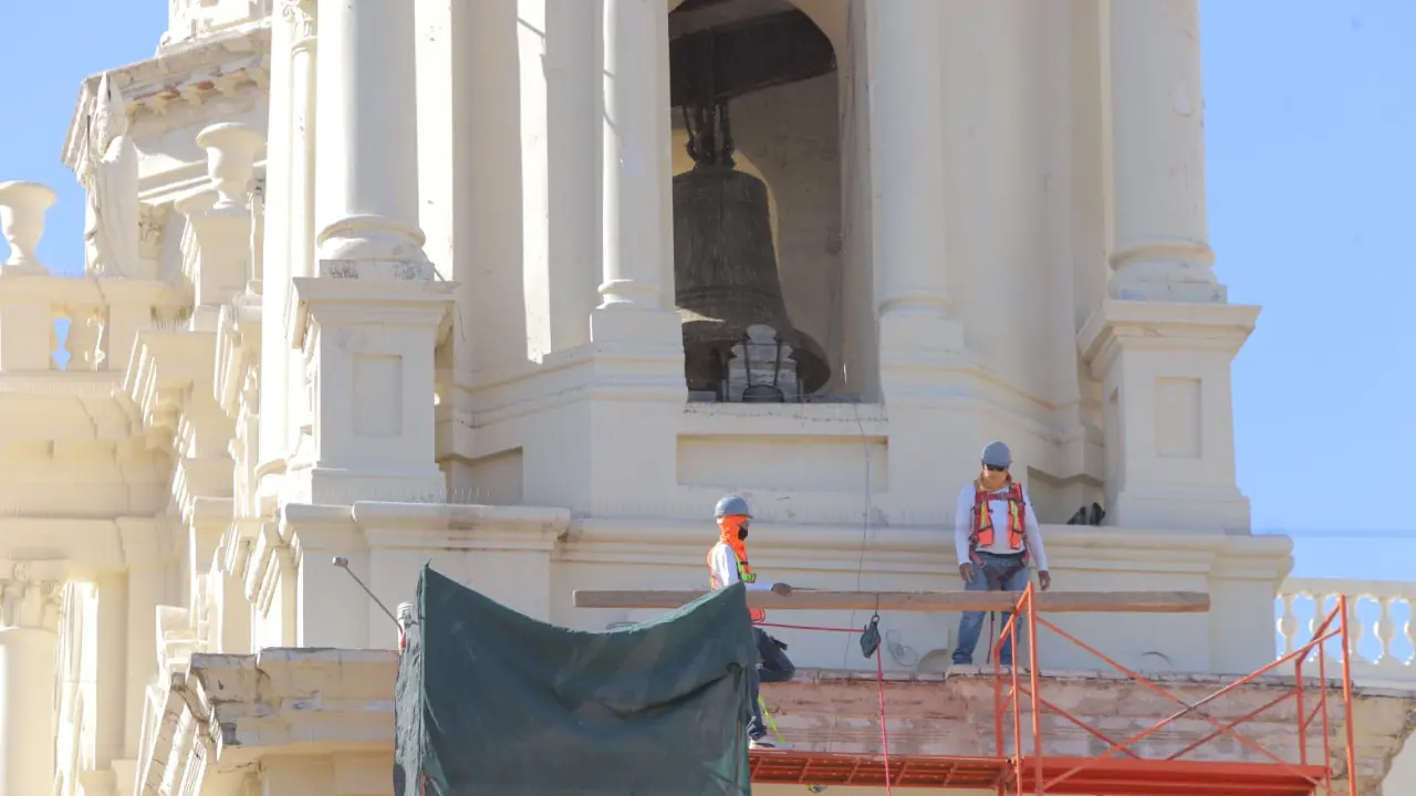 Avanzan reparaciones en la Catedral de Hermosillo; terminarán en mes y medio