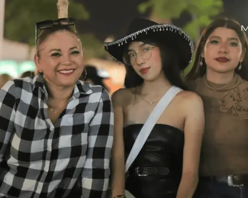 Pasan el Día de las Madre en la ExpoGan 2025