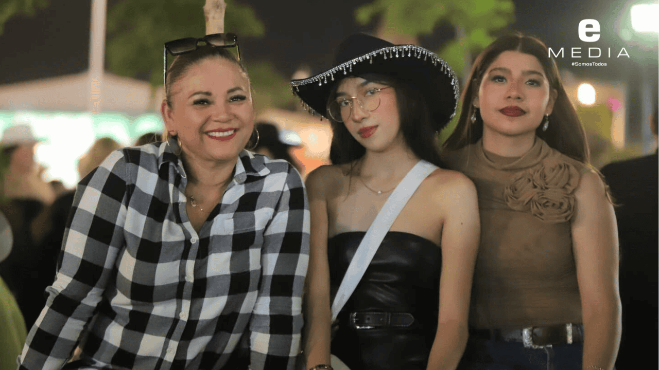 Pasan el Día de las Madre en la ExpoGan 2025