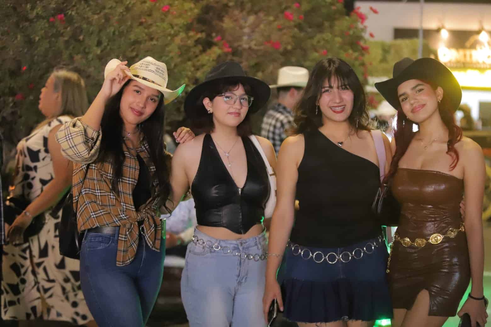 Pasan el Día de las Madre en la ExpoGan 2025
