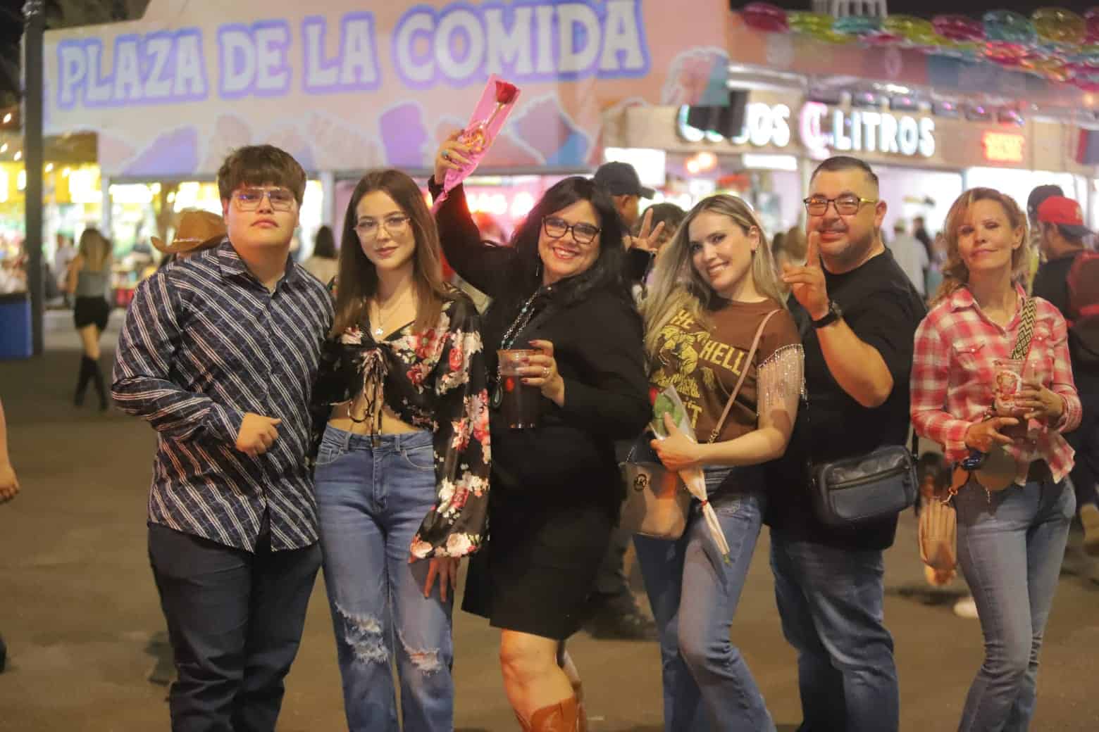 Pasan el Día de las Madre en la ExpoGan 2025