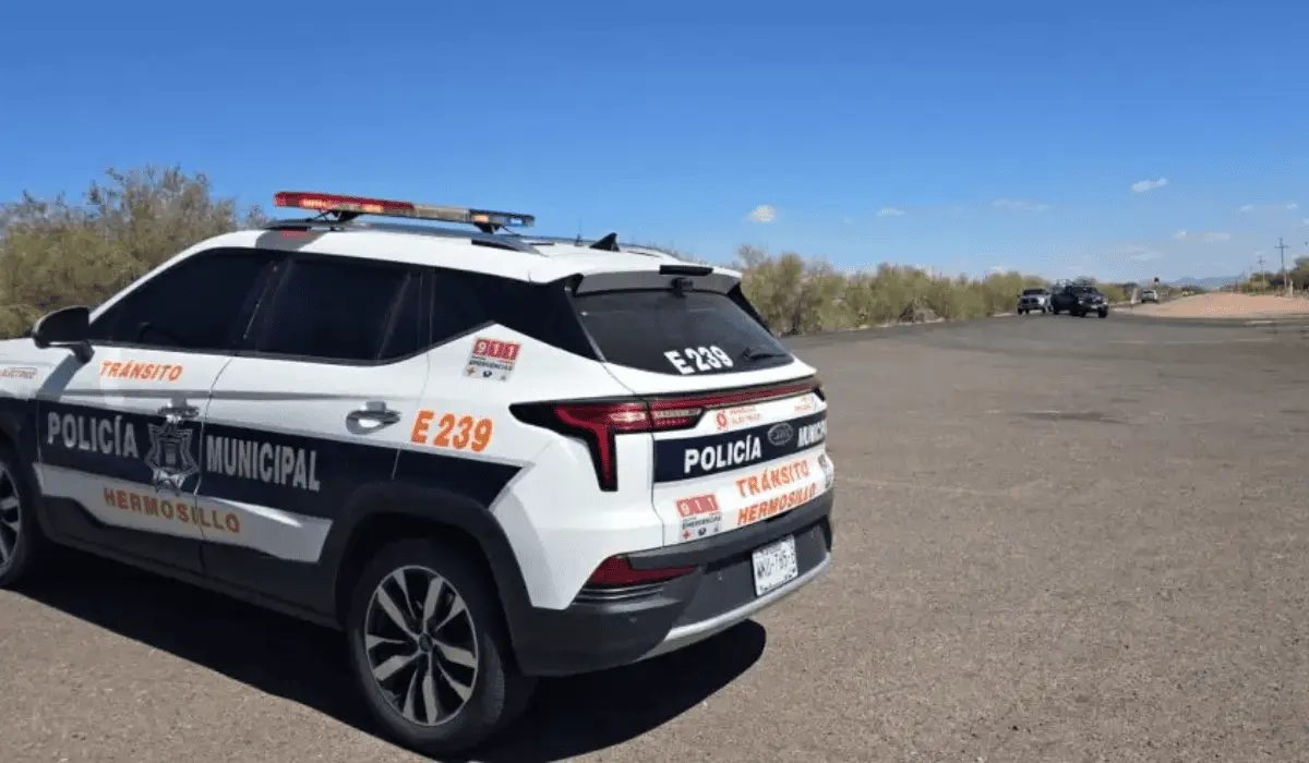 Sorprenden a sujeto en vehículo con reporte de robo en la carretera 100