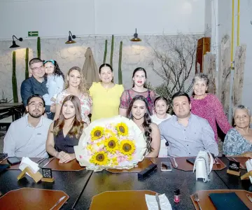 Festejan en familia en la Casona Obregón