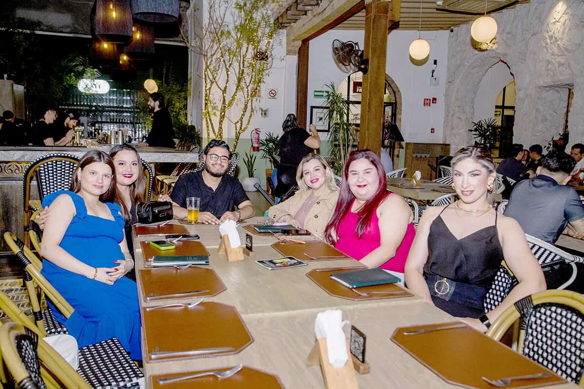Festejan en familia en la Casona Obregón