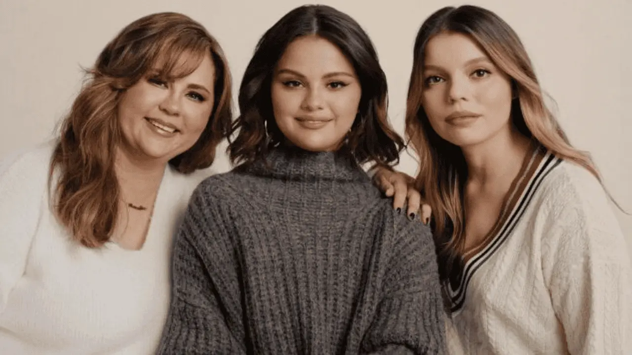 Madre de Selena Gomez hipoteca su casa para salvar la fundación de la cantante