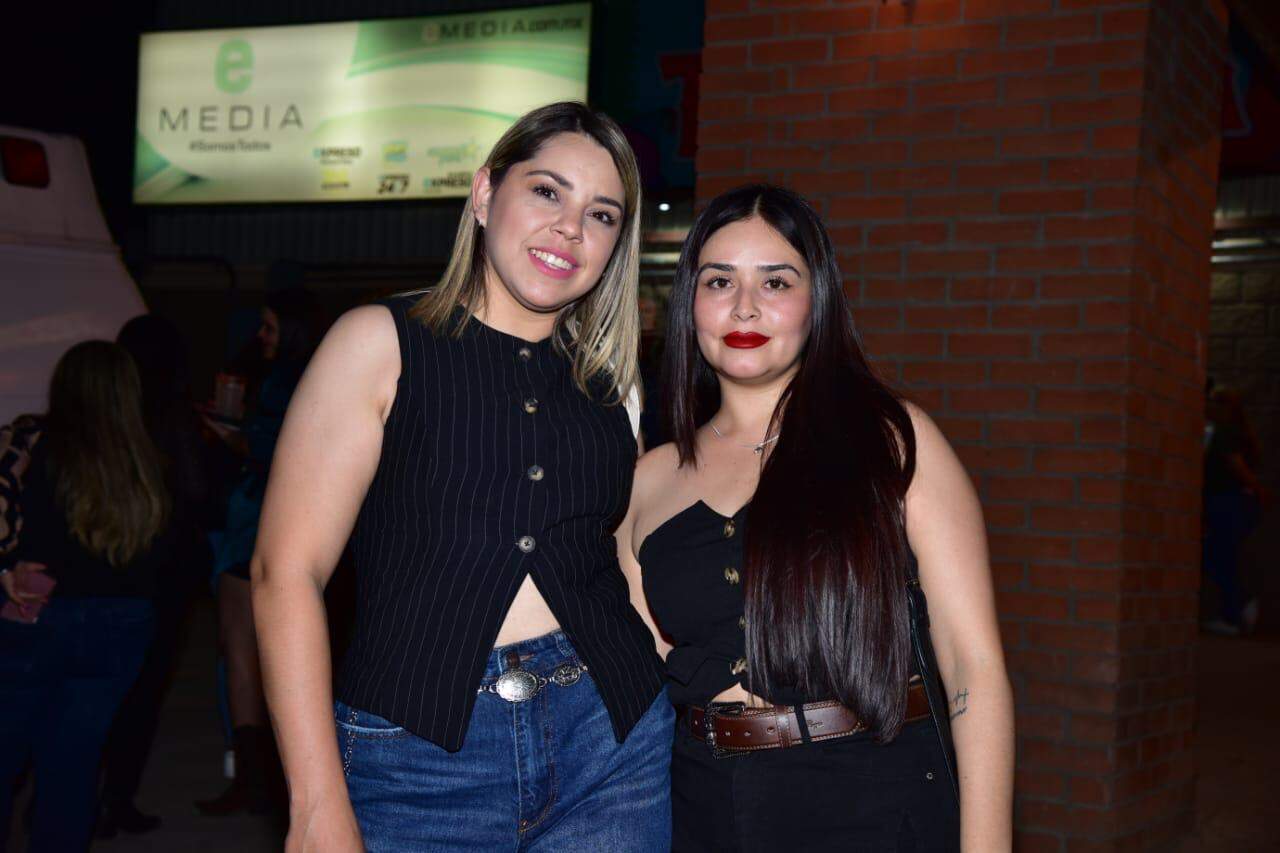 Cantan con Tony Aguirre y Luis R. Conriquez en el Palenque de la ExpoGan