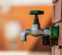 Suspenden servicio de agua en colonias al poniente de Hermosillo