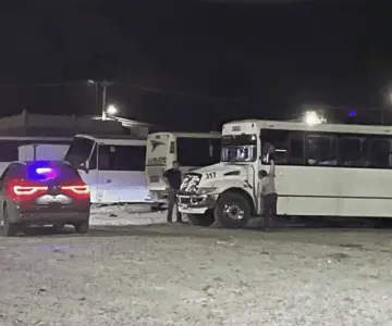 Conductor de camión halla a pasajero sin vida al finalizar recorrido
