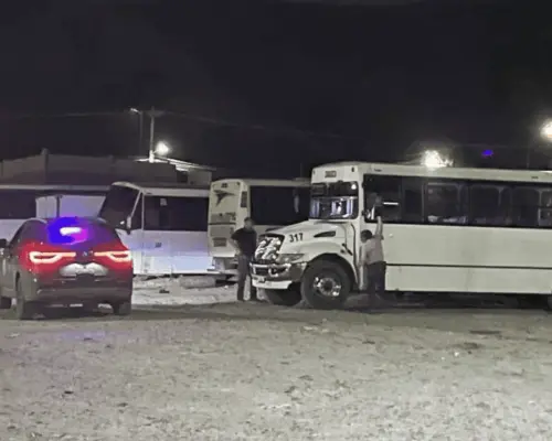 Conductor de camión halla a pasajero sin vida al finalizar recorrido