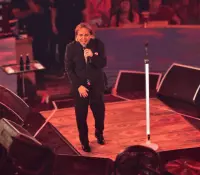 Cristian Castro emocionó a Hermosillo con su regreso al Palenque de la Expo